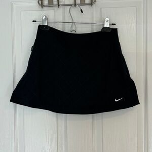 Nike DRI- FIT sports skirt with built in shorts Sz S